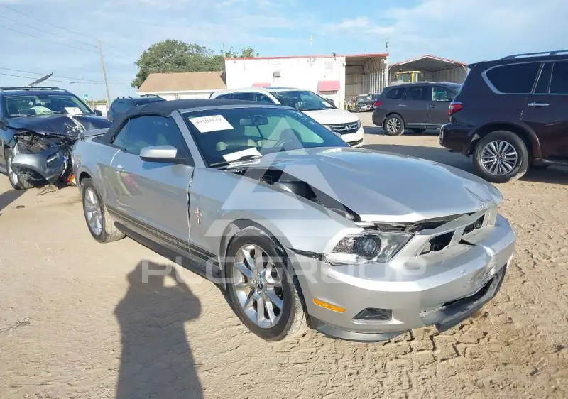 2011 Ford MUSTANG photo