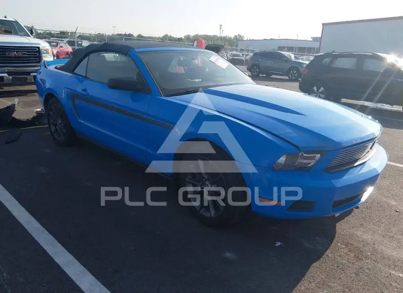 2011 Ford MUSTANG фото