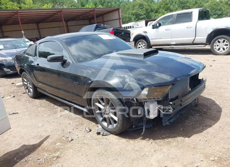 2011 Ford MUSTANG фото