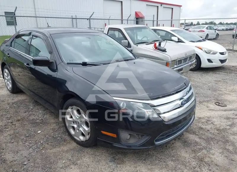 2011 Ford FUSION фото