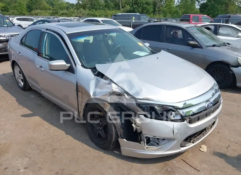 2011 Ford FUSION фото
