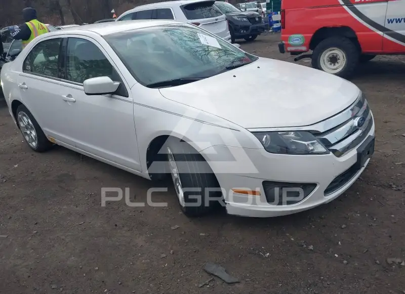 2011 Ford FUSION фото