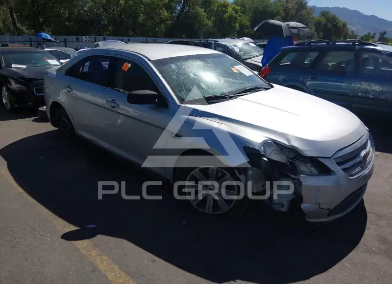 2011 Ford TAURUS photo
