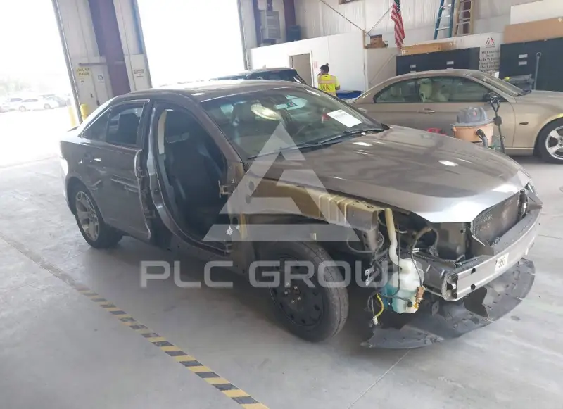 2011 Ford TAURUS фото