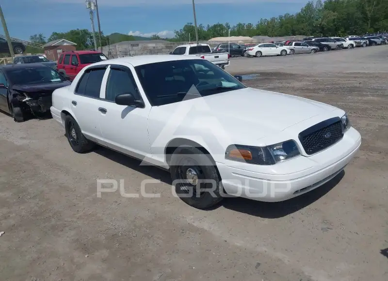 2011 Ford CROWN photo