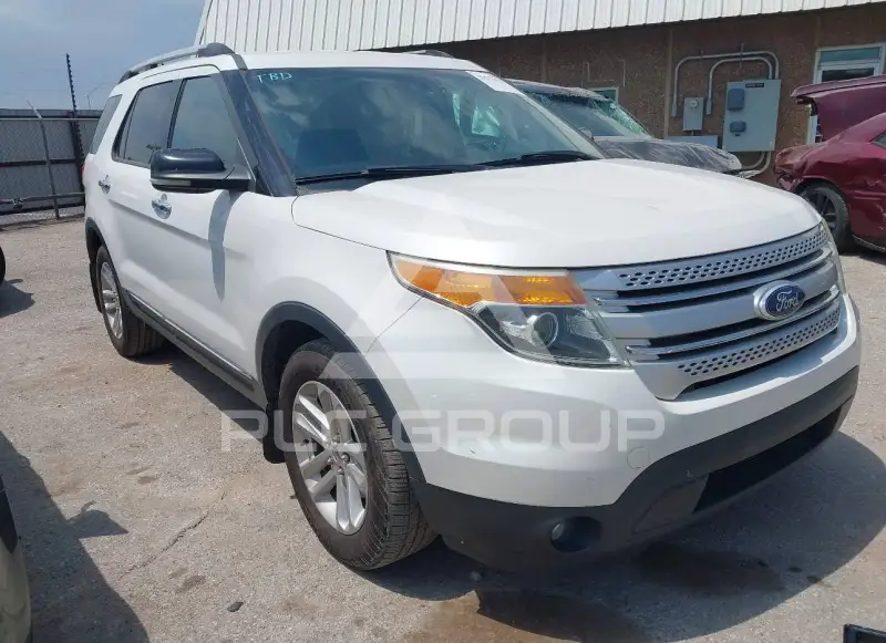 2011 Ford EXPLORER photo