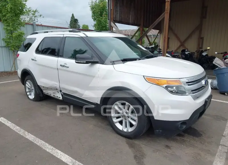2011 Ford EXPLORER photo
