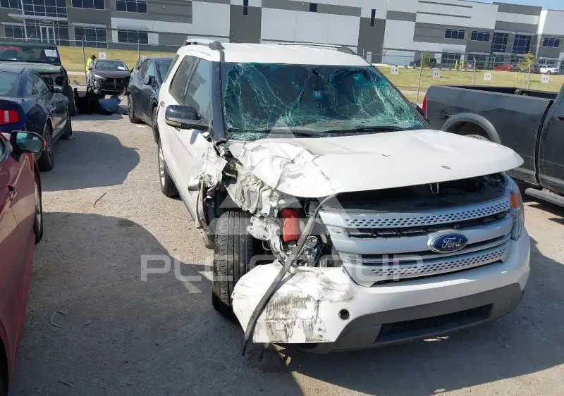 2011 Ford EXPLORER фото