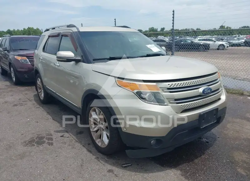 2011 Ford EXPLORER photo