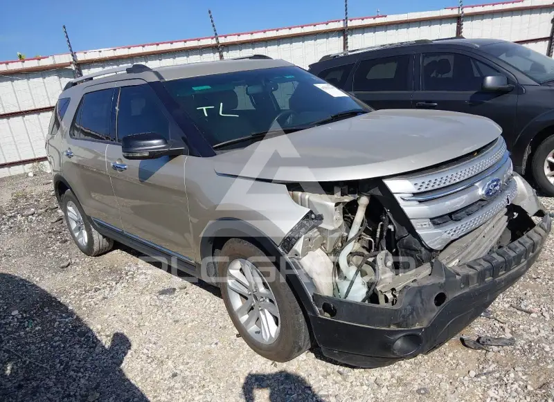 2011 Ford EXPLORER photo