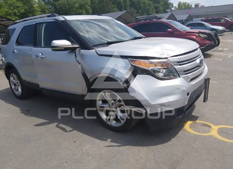 2011 Ford EXPLORER photo