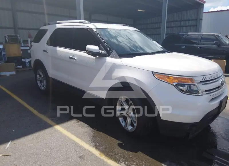 2011 Ford EXPLORER photo