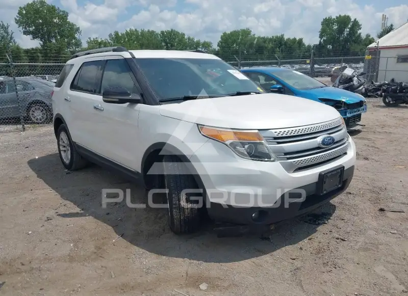 2011 Ford EXPLORER photo