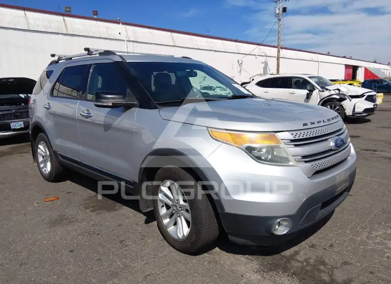 2011 Ford EXPLORER фото