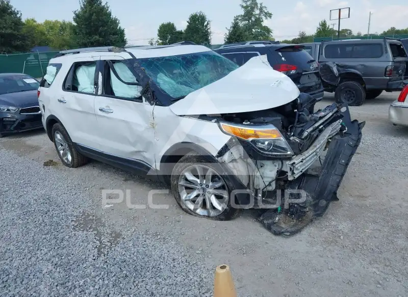 2011 Ford EXPLORER photo