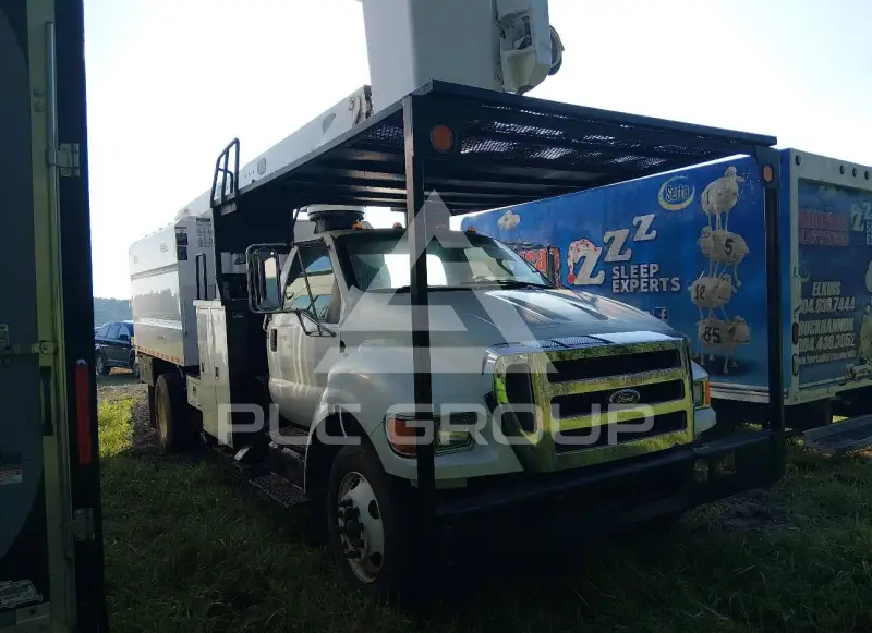 2011 Ford F-750 фото