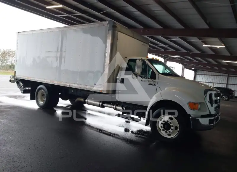2011 Ford F-750 фото