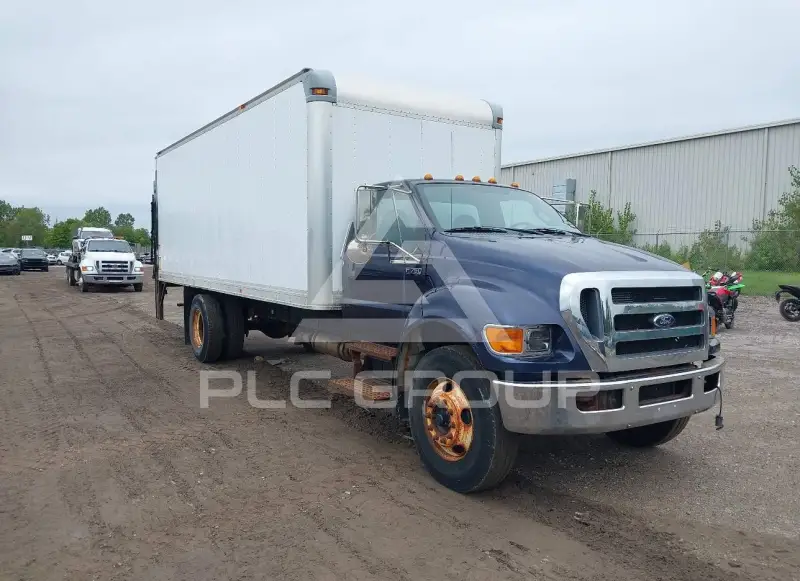 2011 Ford F-750 фото