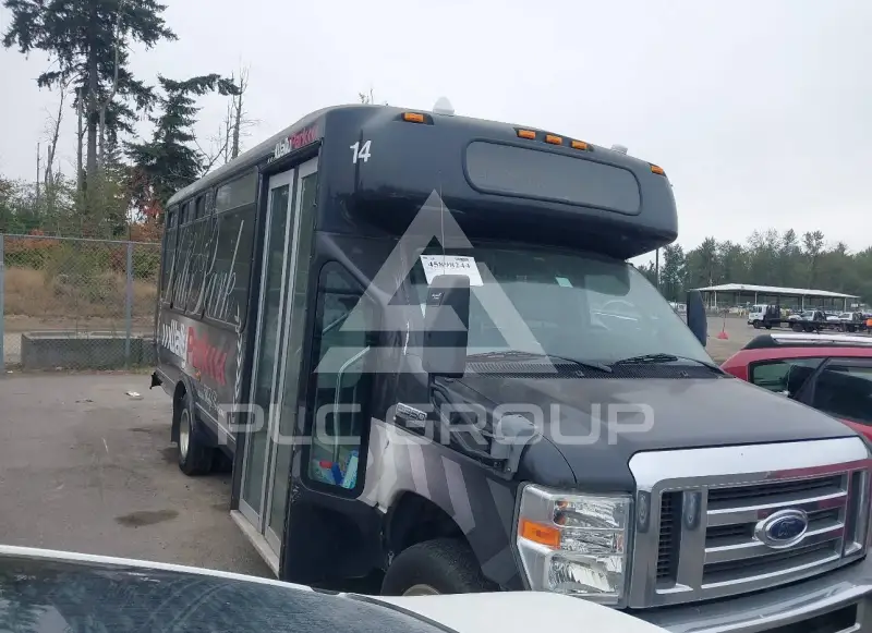 2011 Ford E-350 фото