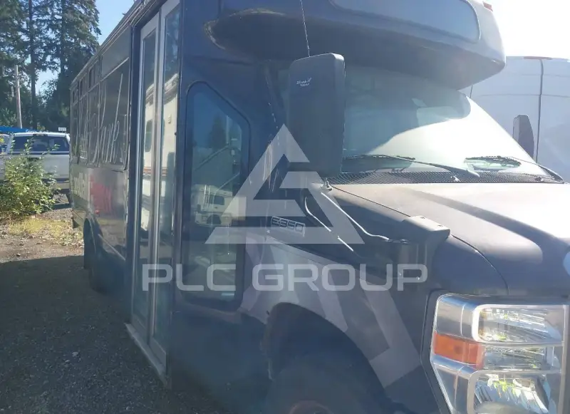 2011 Ford E-350 photo