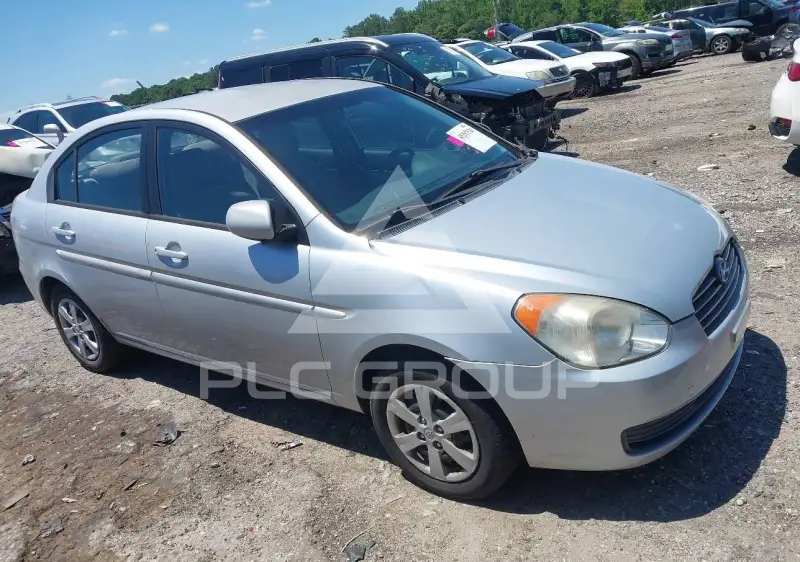 2011 Hyundai Accent фото