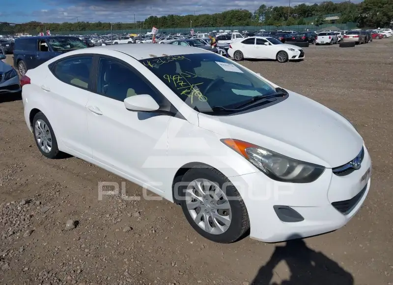 2011 Hyundai Elantra photo