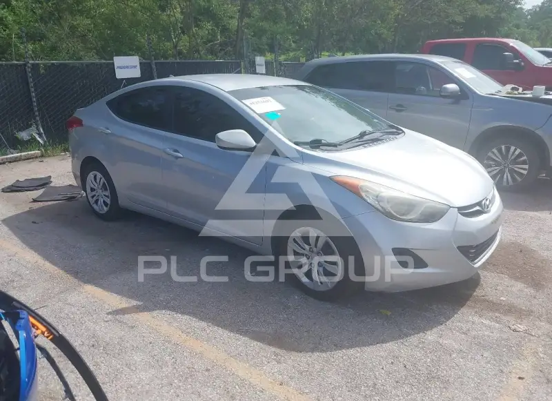 2011 Hyundai Elantra photo