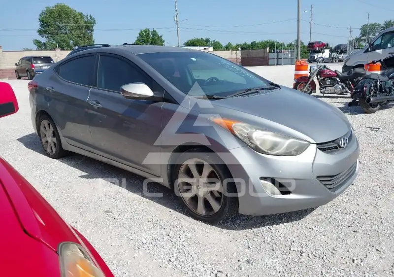 2011 Hyundai Elantra photo