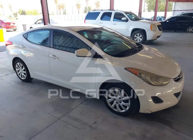 2011 Hyundai Elantra photo