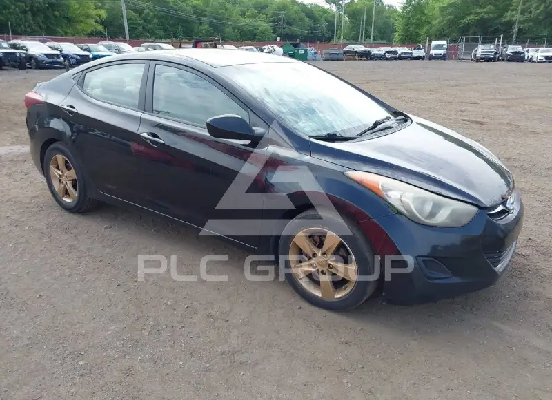 2011 Hyundai Elantra photo