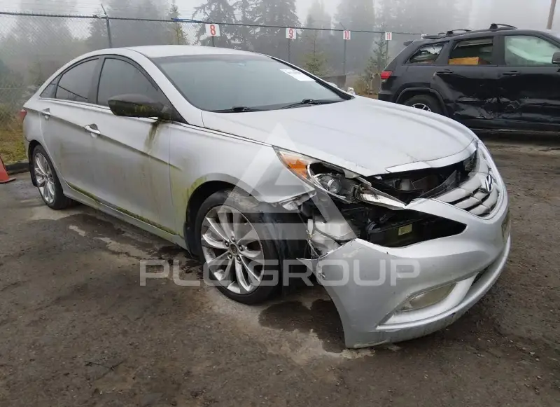 2011 Hyundai Sonata photo