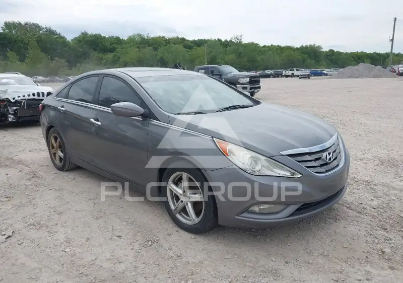 2011 Hyundai Sonata photo