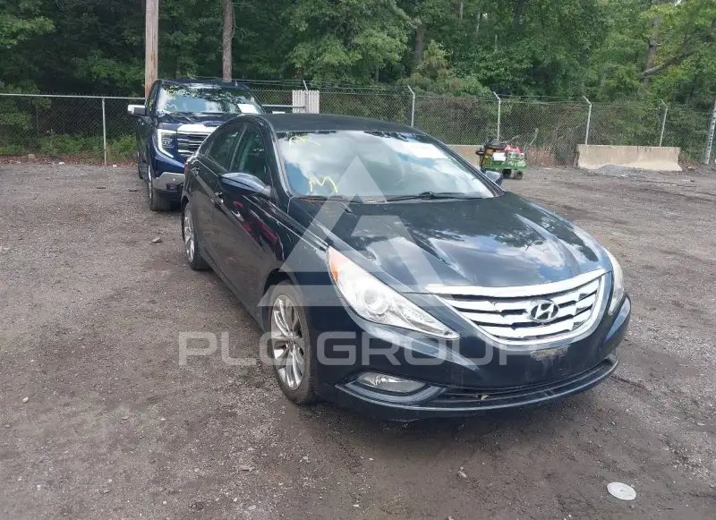 2011 Hyundai Sonata photo