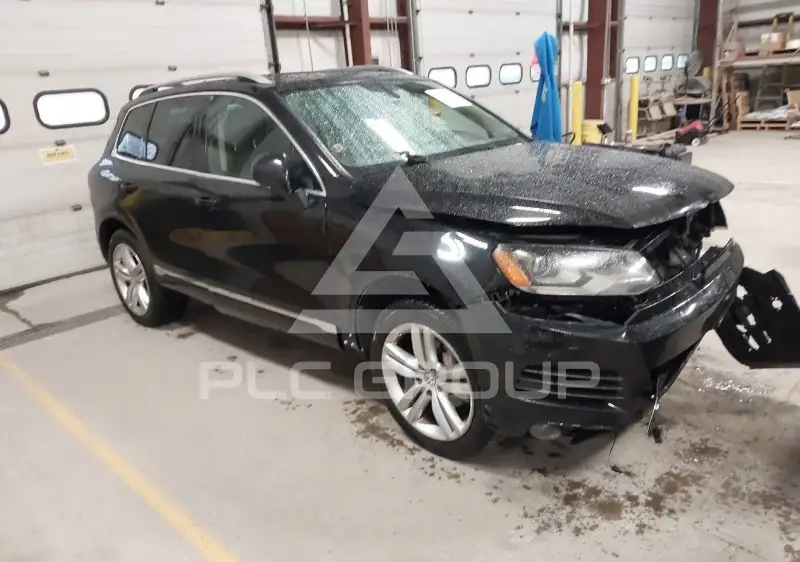 2011 Volkswagen Touareg photo