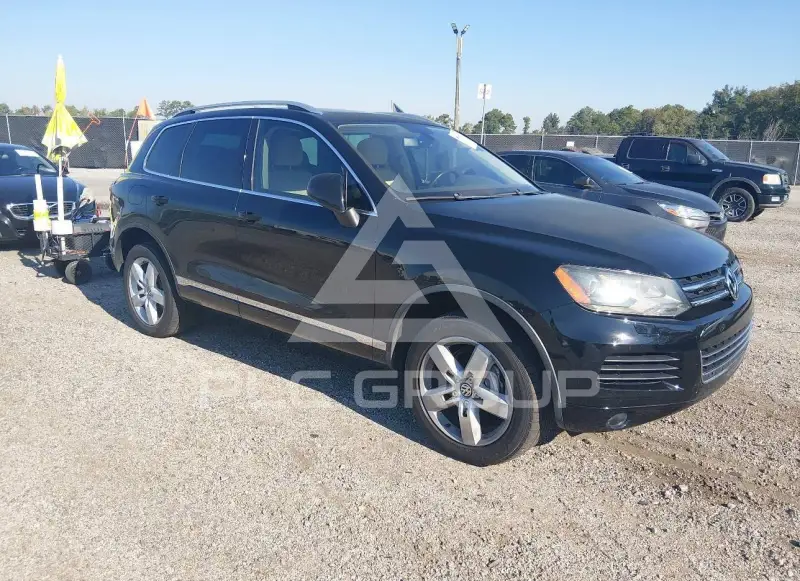 2011 Volkswagen Touareg фото