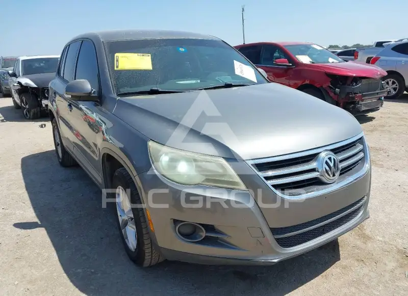 2011 Volkswagen Tiguan photo