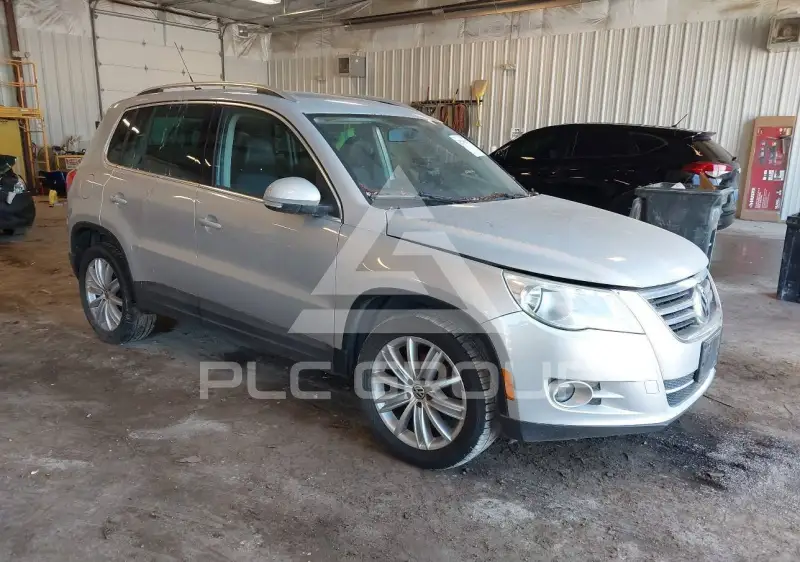 2011 Volkswagen Tiguan фото