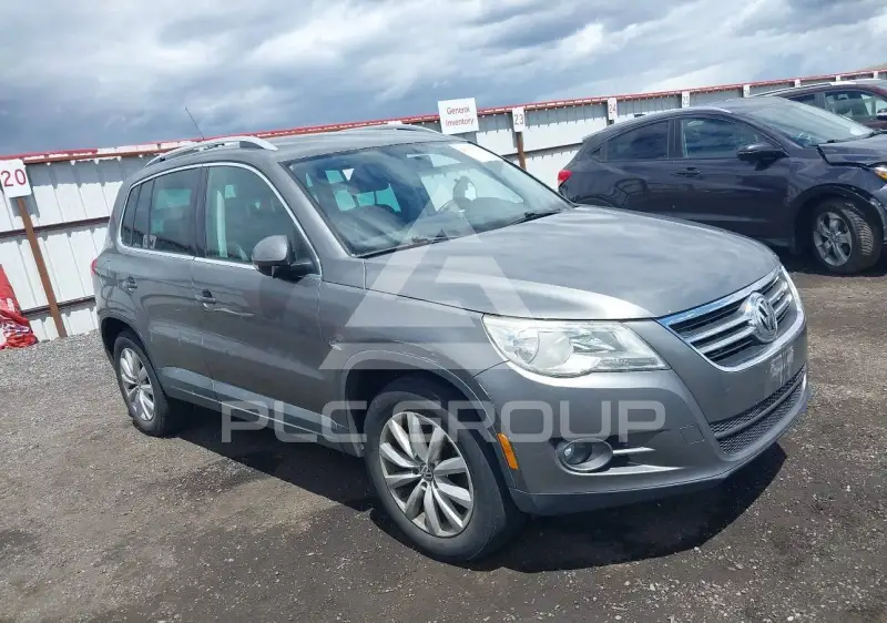 2011 Volkswagen Tiguan фото