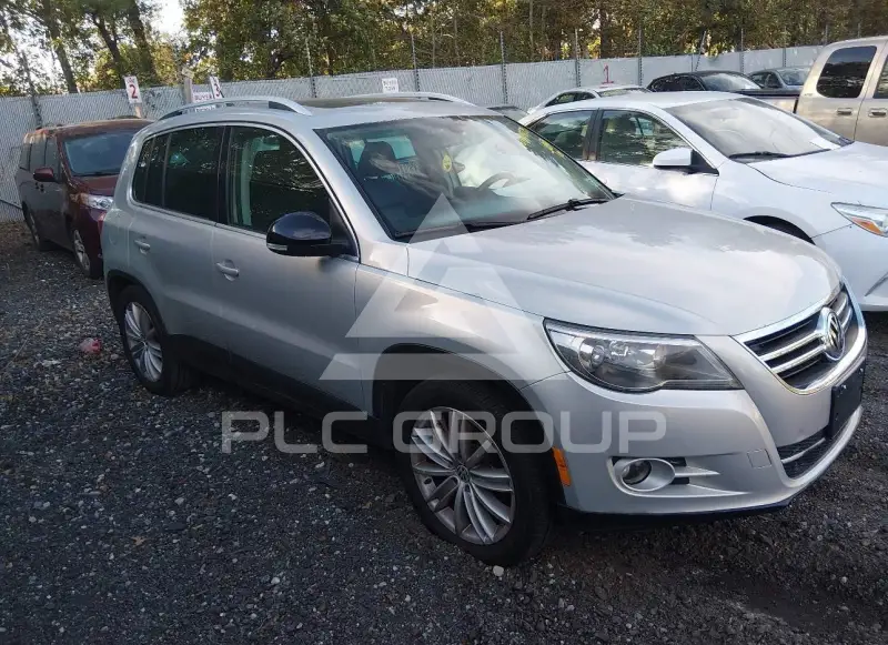 2011 Volkswagen Tiguan photo