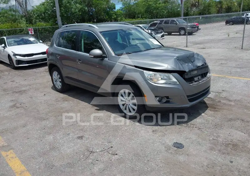 2011 Volkswagen Tiguan фото