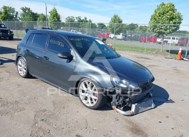 2011 Volkswagen GTI photo
