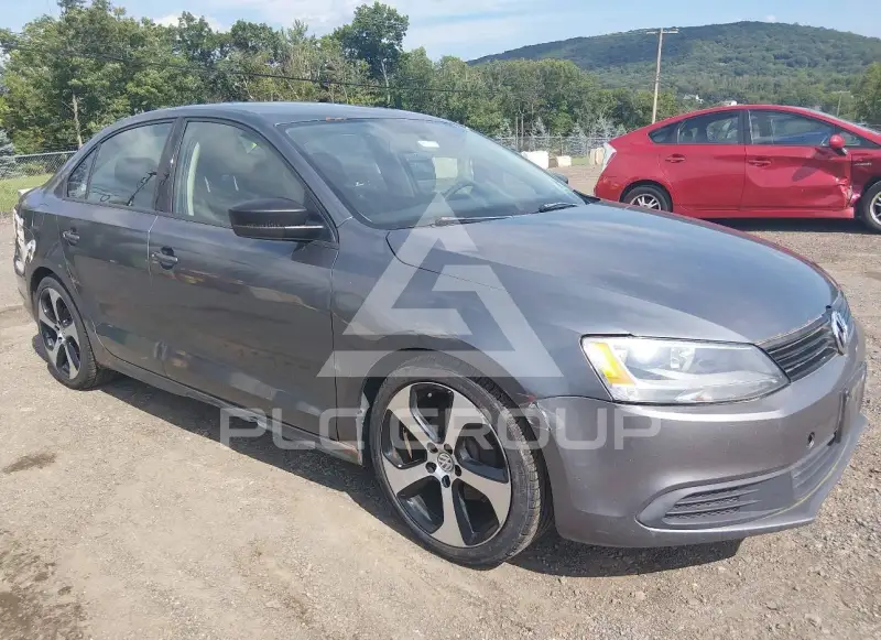 2011 Volkswagen Jetta photo
