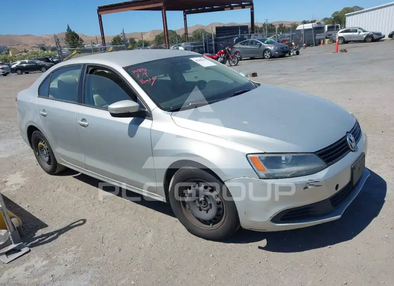 2011 Volkswagen Jetta photo