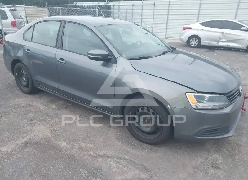2011 Volkswagen Jetta photo