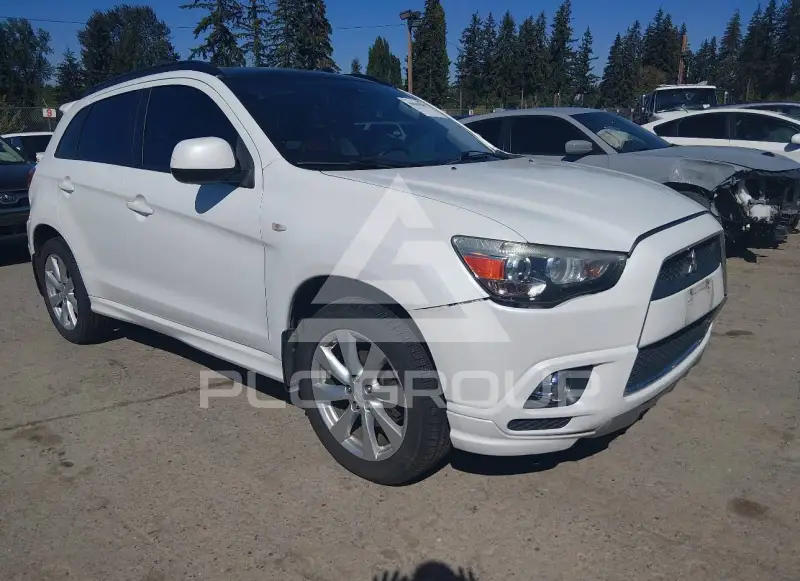 2012 Mitsubishi OUTLANDER фото