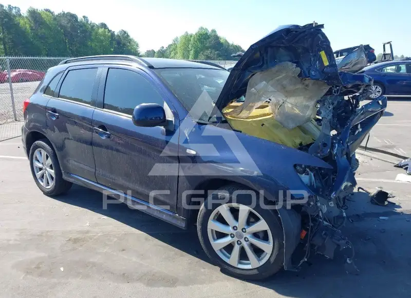 2012 Mitsubishi OUTLANDER photo