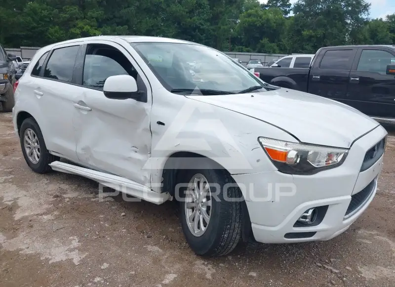 2012 Mitsubishi OUTLANDER photo