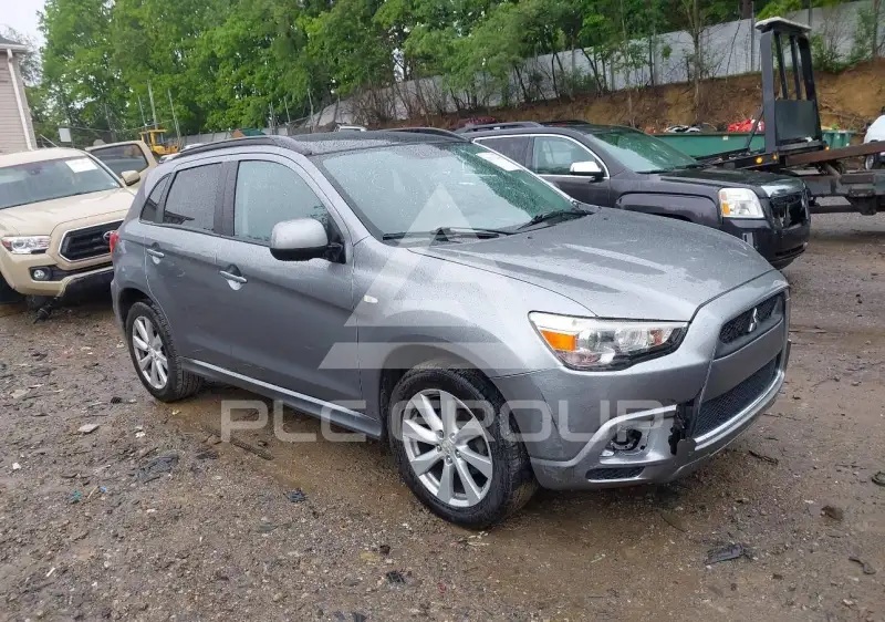 2012 Mitsubishi OUTLANDER фото