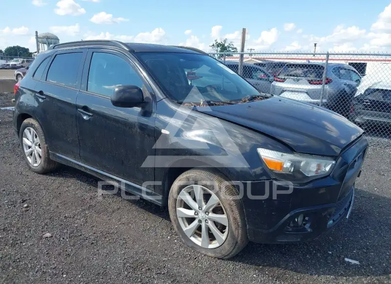 2012 Mitsubishi OUTLANDER фото
