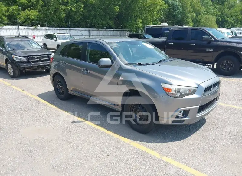 2012 Mitsubishi OUTLANDER фото